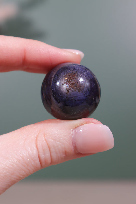 Star Sapphire Sphere 30gr