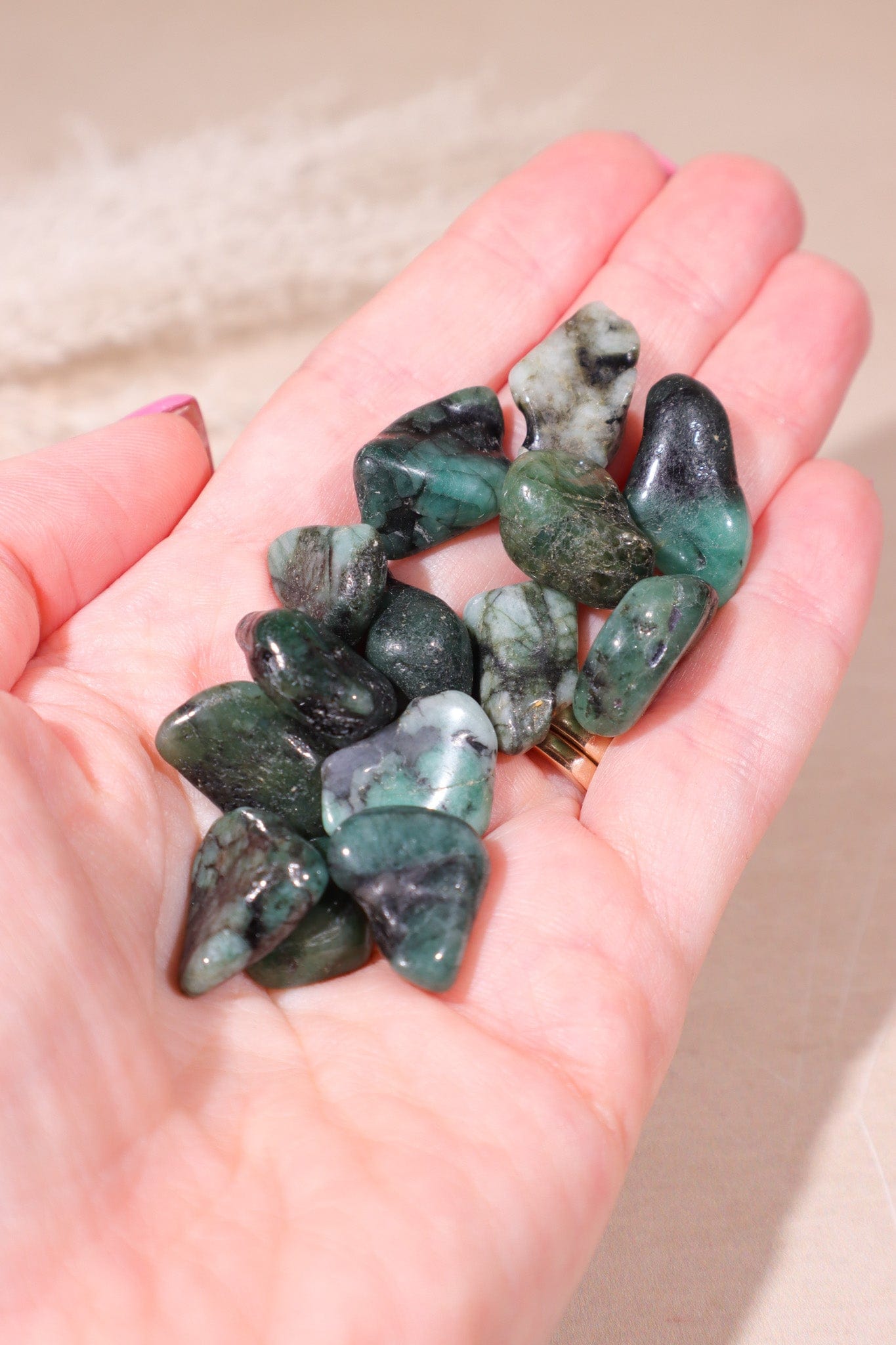 Emerald Tumblestones 10-20mm Tumblestones Tali & Loz Crystals