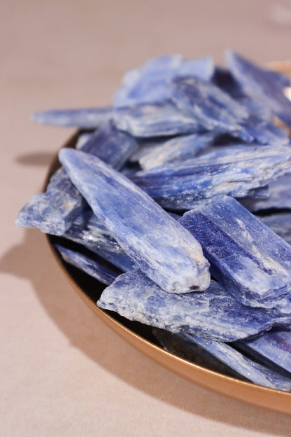 Kyanite Blades 20-50mm (3 Pieces) - Tali & Loz Crystals