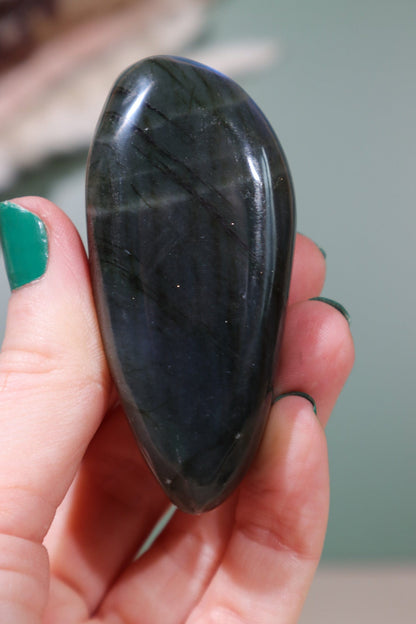 Labradorite Pebbles 86gr Tumblestones Tali & Loz