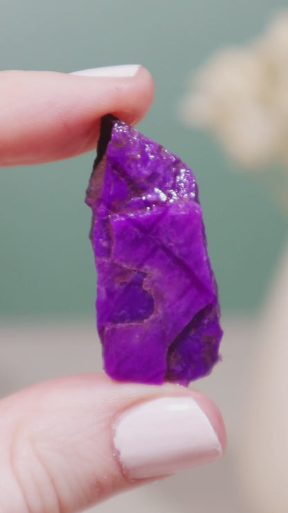 Sugilite Rough Crystal 5.44g