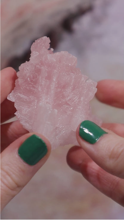 Pink Halite Medium 35-60gr