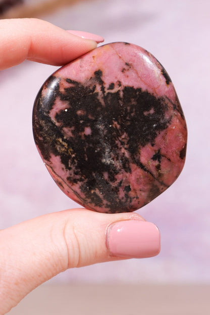 Rhodonite Palmstone 5cm Hearts Tali & Loz