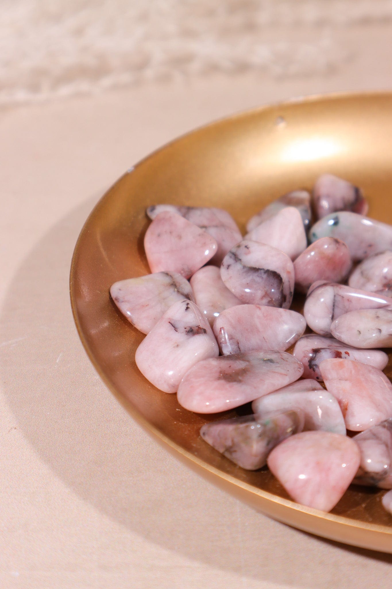 Strawberry Quartz Tumblestones 10-20mm Tumblestones Tali & Loz Crystals