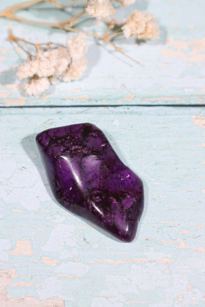 Sugilite Freeform 19.12gr Freeforms Tali & Loz Crystals